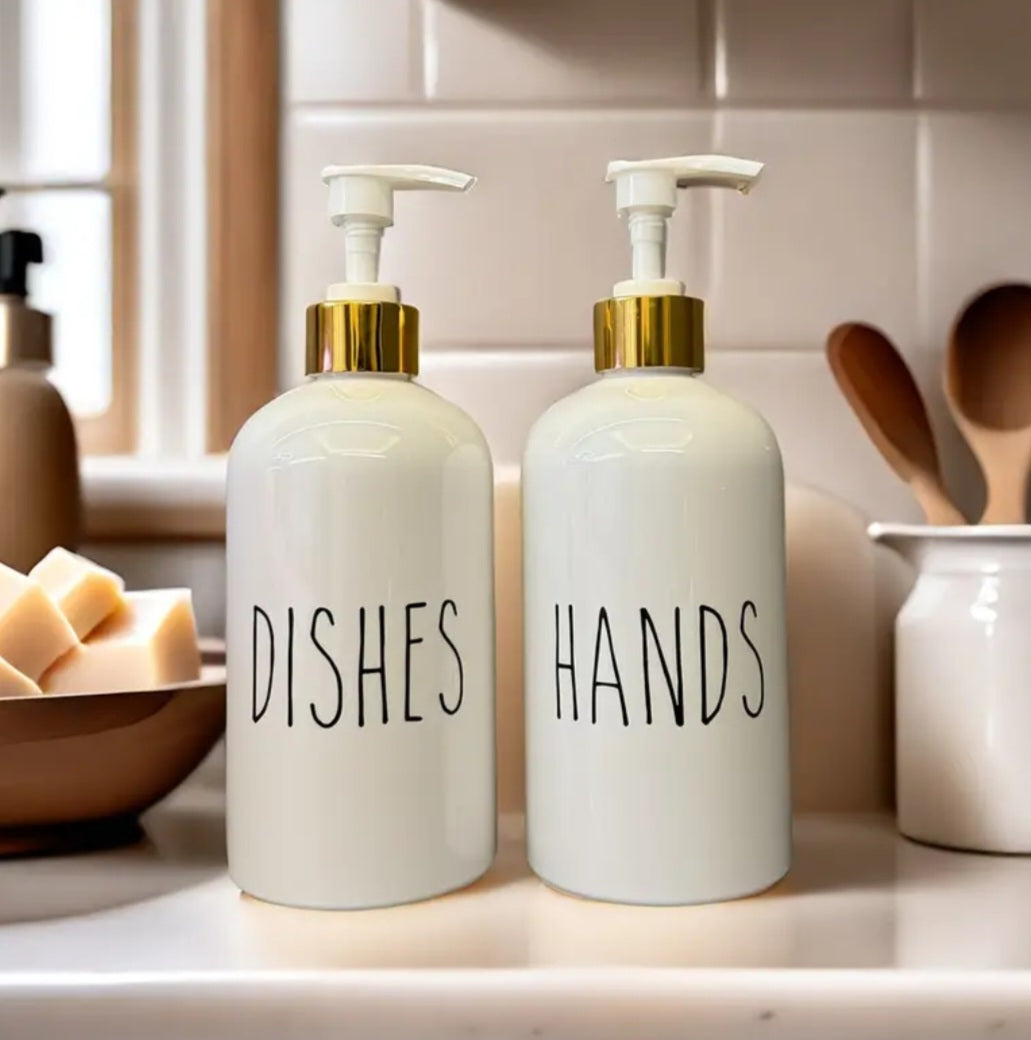 2pcs Letter Graphic Soap Dispenser for Kitchen And Bathroom